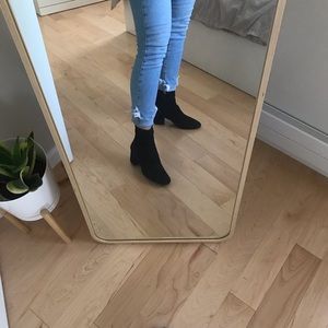 FLASH SALE🎉 Aldo Booties!